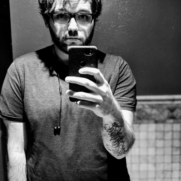 Meet your Posher, Joe - Picture 1 of 2